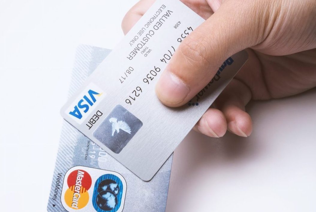 クレジットカードの分割払いとリボ払いの違い｜リボ払いは何故危険？